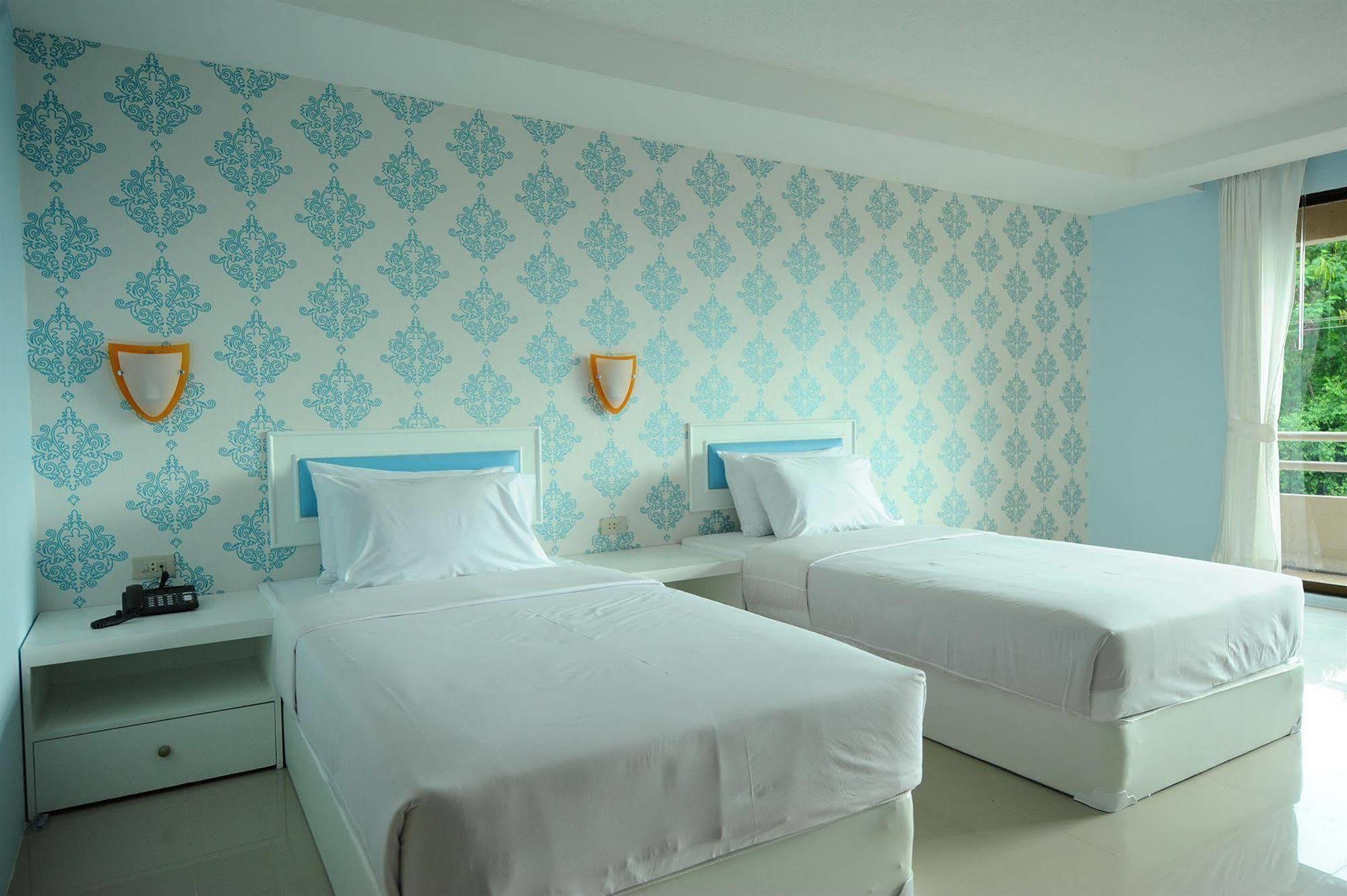 Angket Hip Residence Pattaya Exterior photo