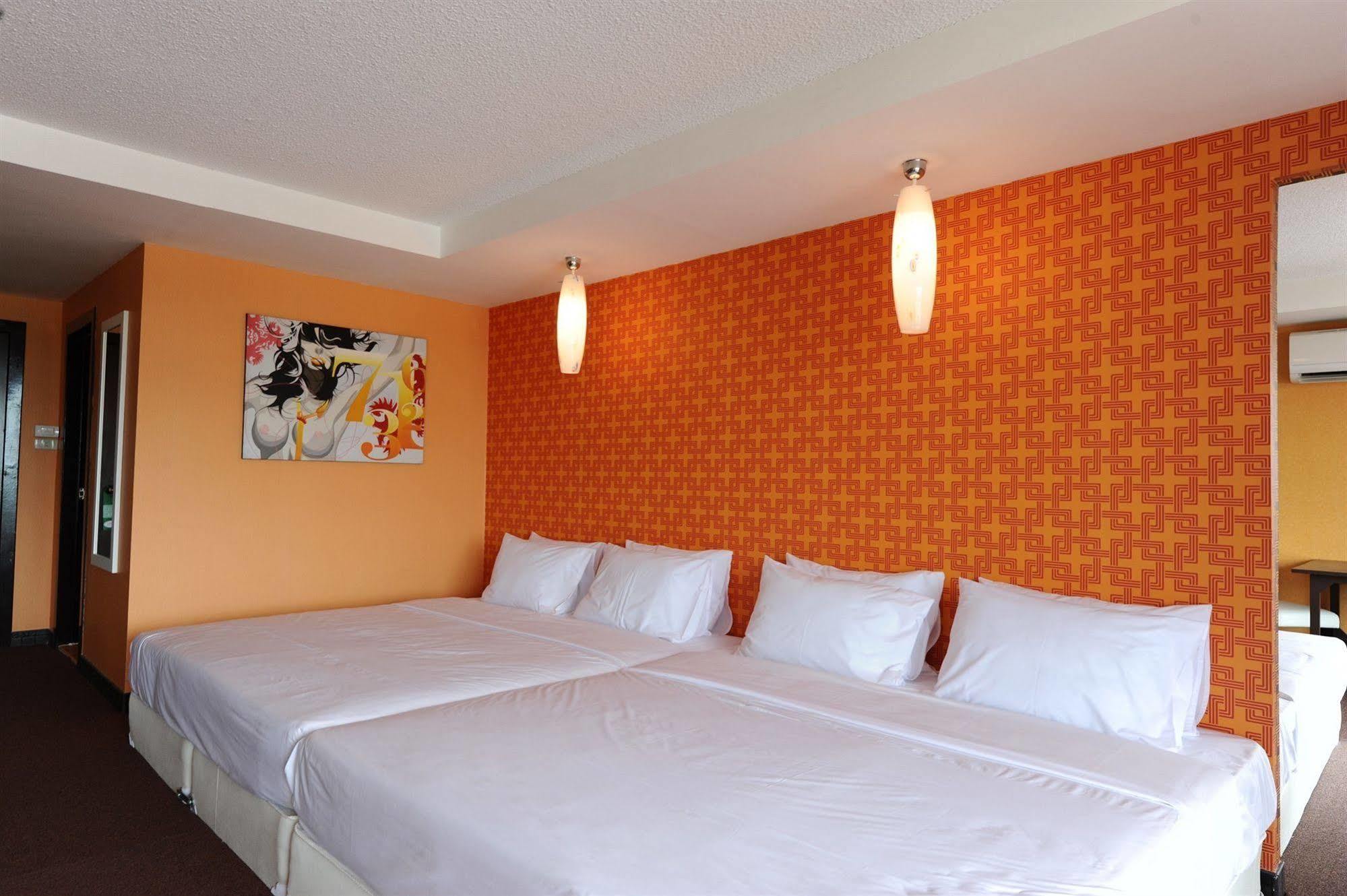 Angket Hip Residence Pattaya Exterior photo