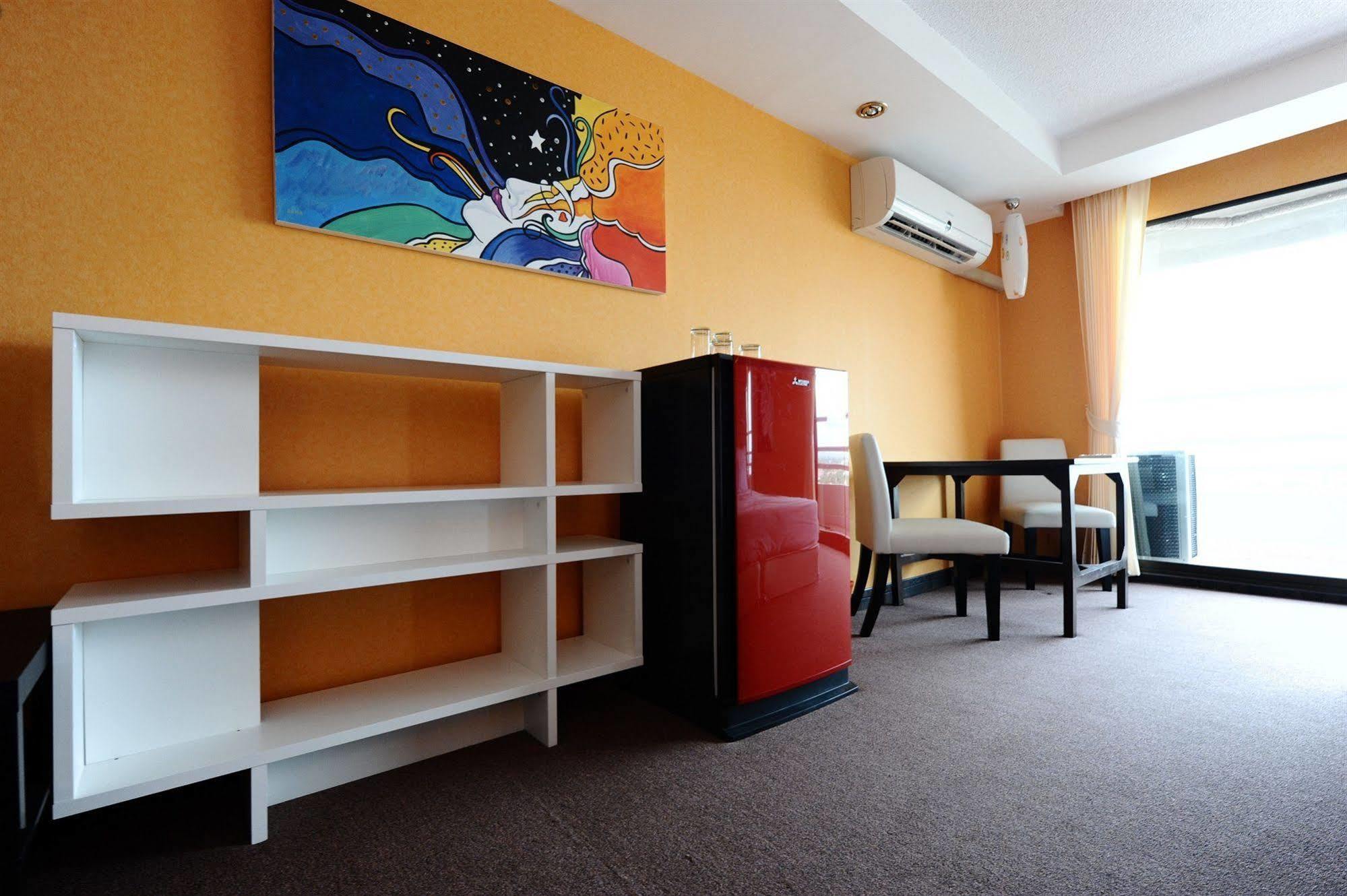 Angket Hip Residence Pattaya Exterior photo